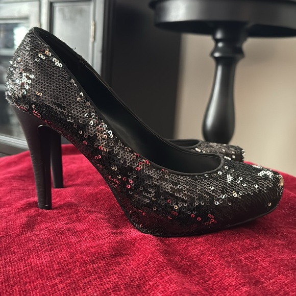 Cato Sequin Pointy Toe Platform Stilettos - Picture 2 of 8